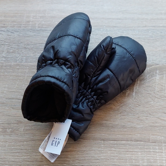 Gap fleece-lined mittens 4T-5T - Picture 3 of 6